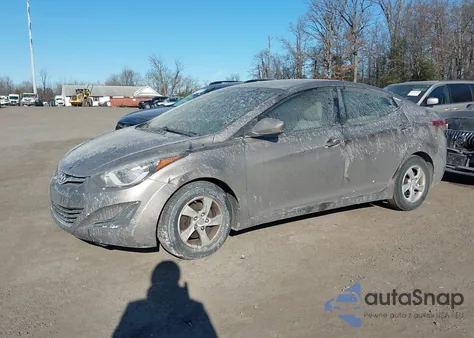 2014 Hyundai Elantra Se z USA, uszkodzony, nr VIN 5NPDH4AE9EH530019